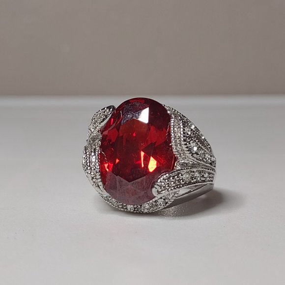 Large Bright Red And Silver Tone Ring Size 9.75 - Picture 2 of 13
